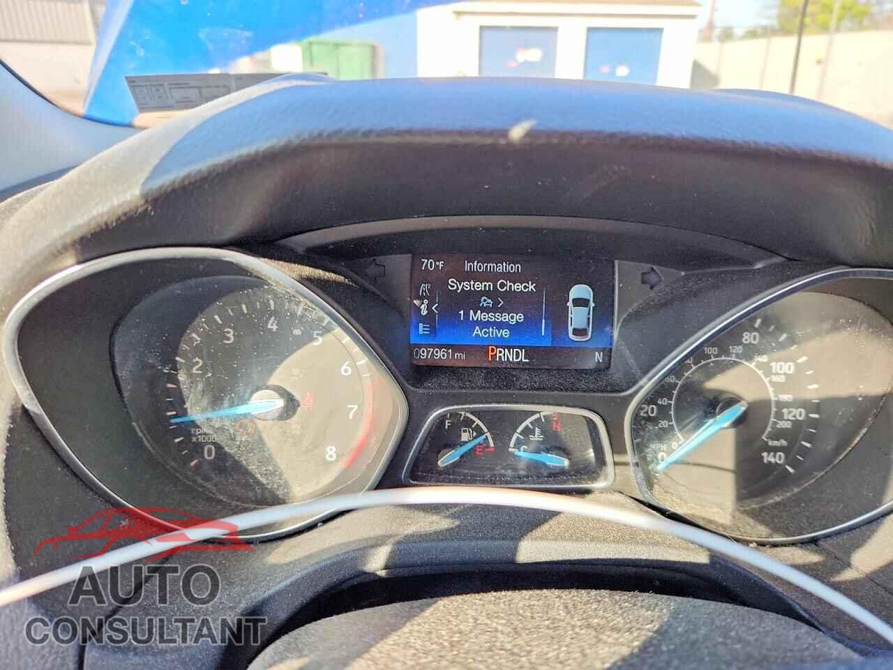 FORD FOCUS 2018 - 1FADP3F20JL324191