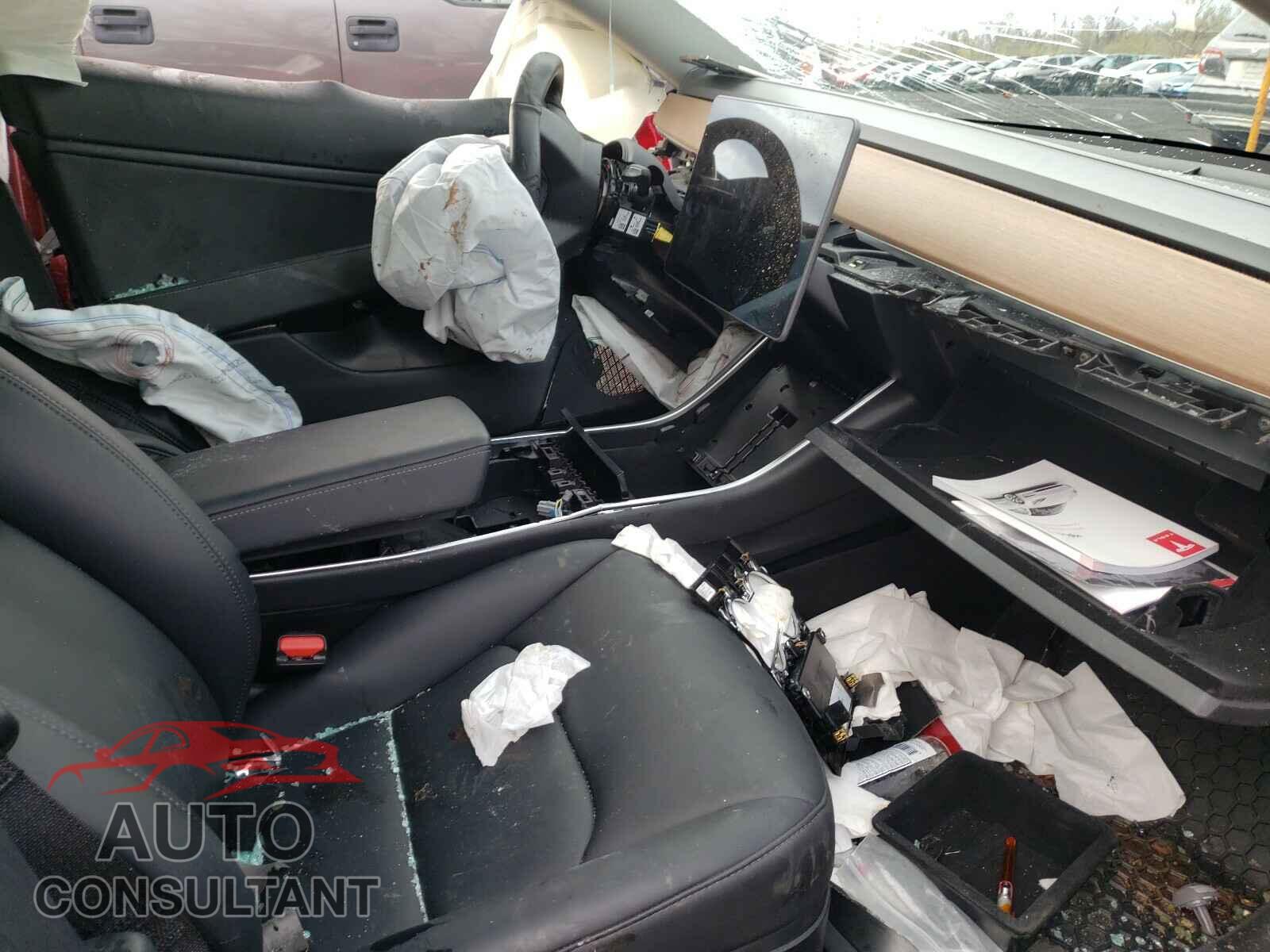 TESLA MODEL 3 2018 - 5YJ3E1EB6JF130348