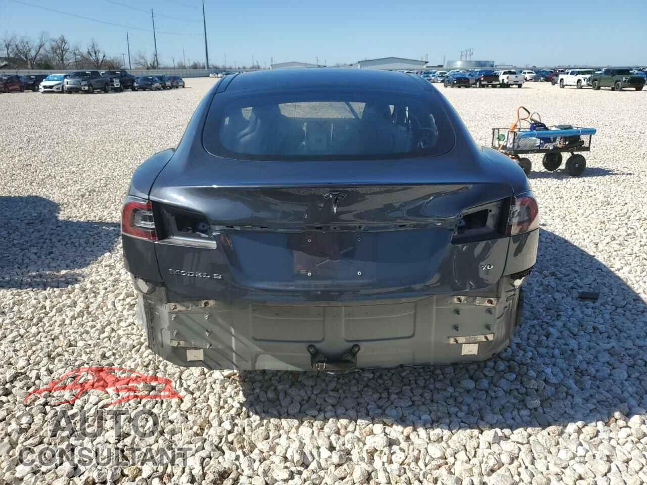 TESLA MODEL S 2016 - 5YJSA1E17GF146923