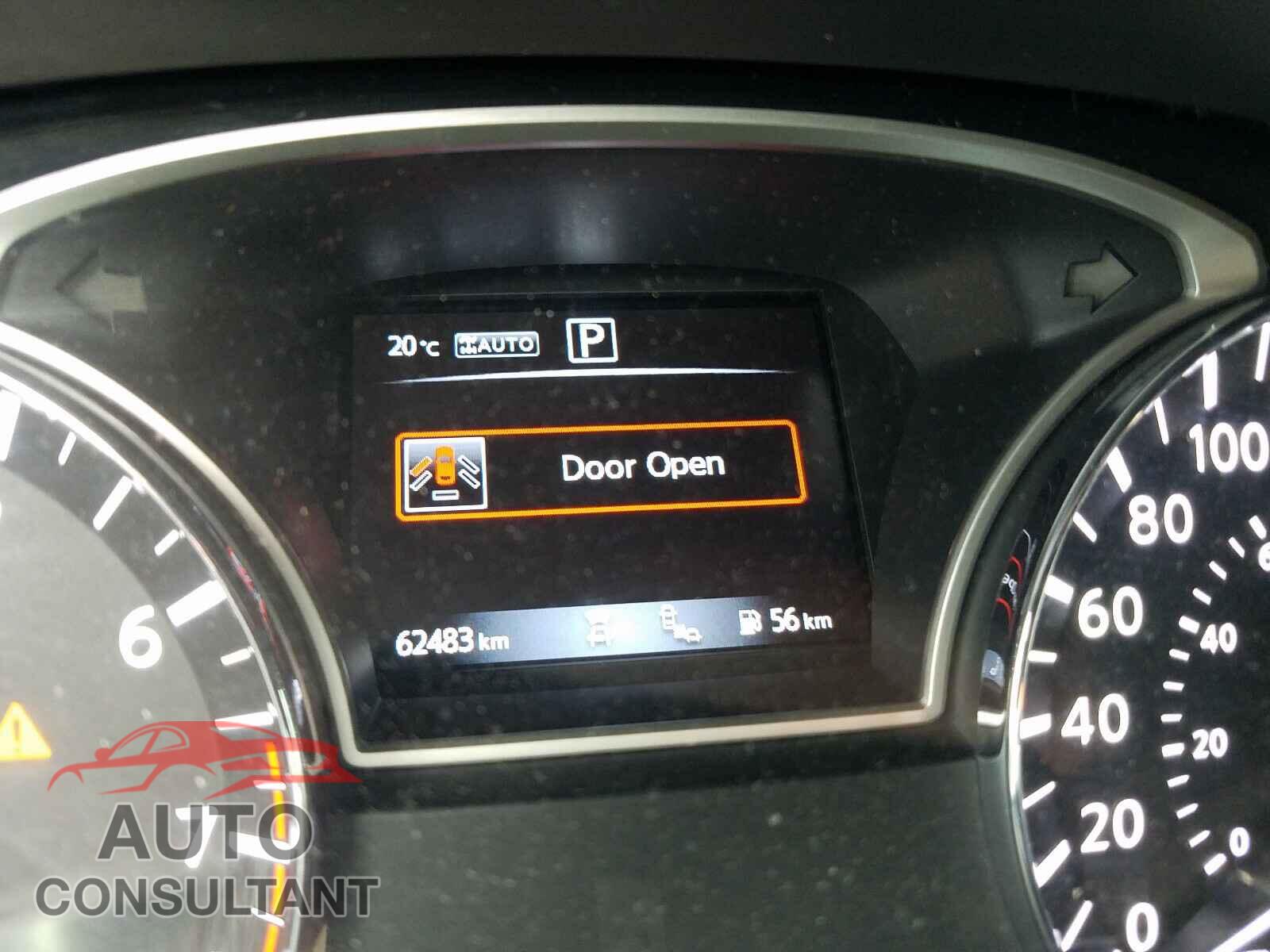 NISSAN PATHFINDER 2018 - 5N1DR2MM3JC668256