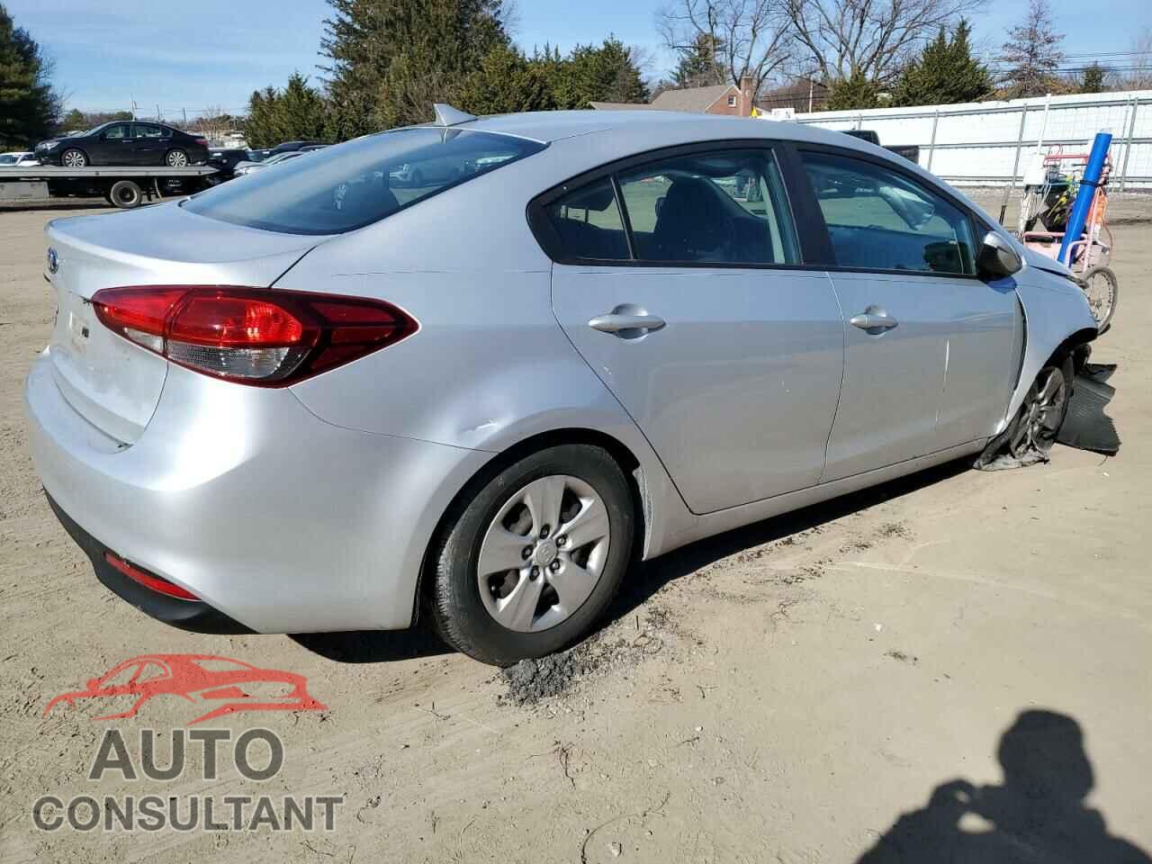 KIA FORTE 2017 - 3KPFK4A72HE098765
