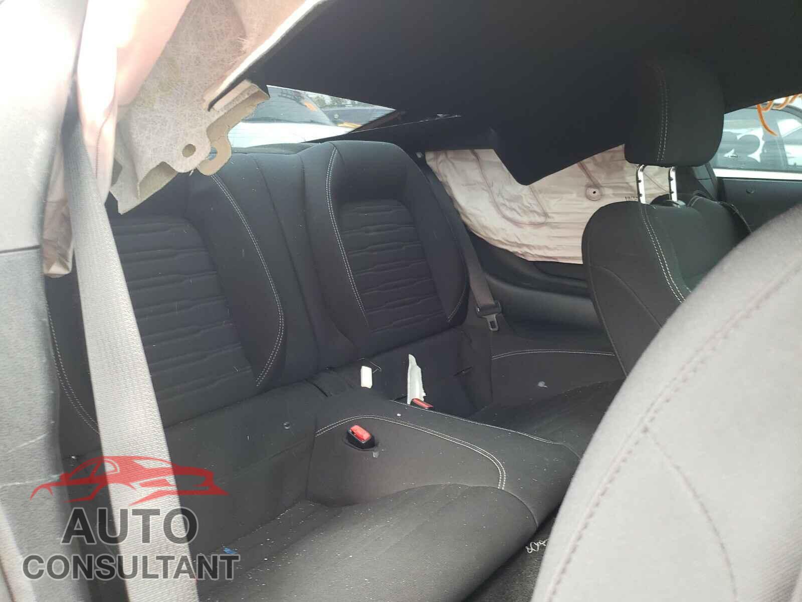 FORD MUSTANG 2017 - 1FA6P8TH7H5250751