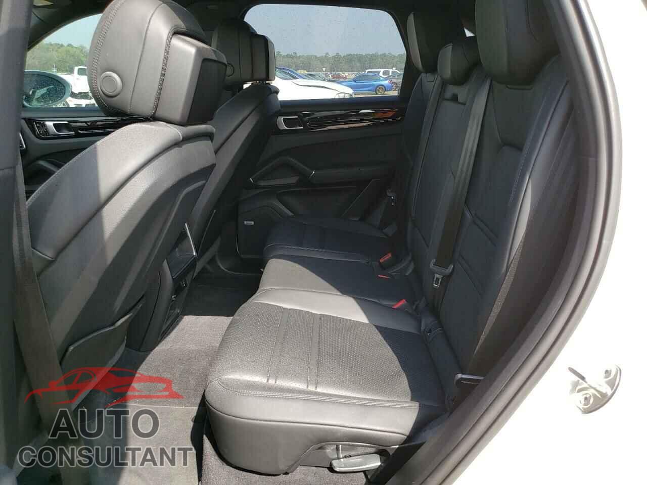 PORSCHE CAYENNE 2019 - WP1AA2AY1KDA11486