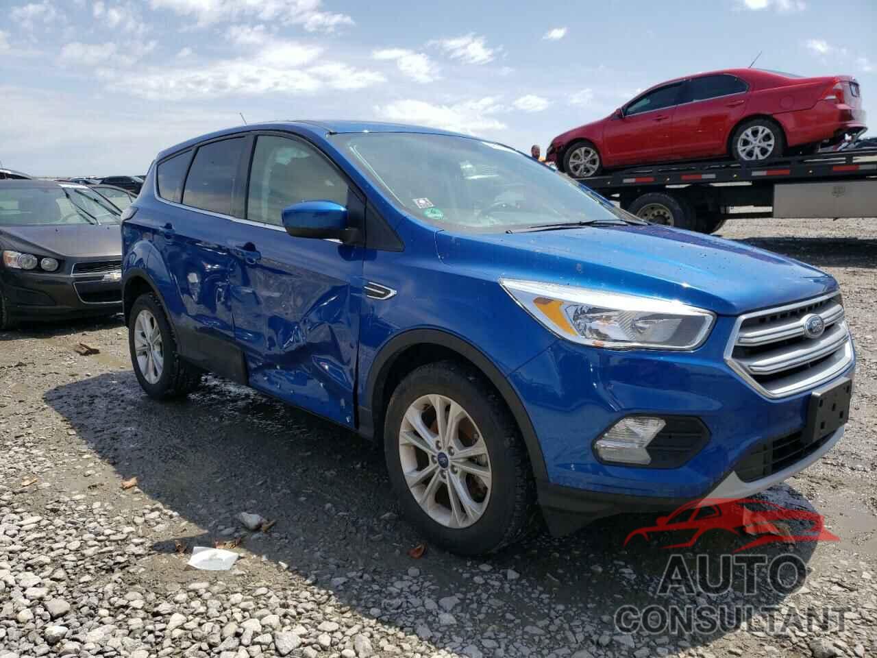 FORD ESCAPE 2017 - 1FMCU9GD6HUC36649