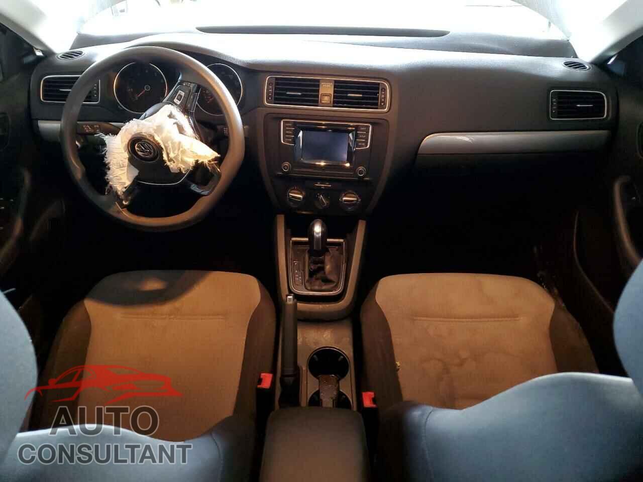 VOLKSWAGEN JETTA 2017 - 3VW2B7AJ5HM312663