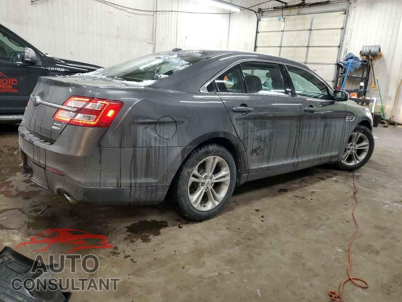 FORD TAURUS 2015 - 1FAHP2H88FG157057