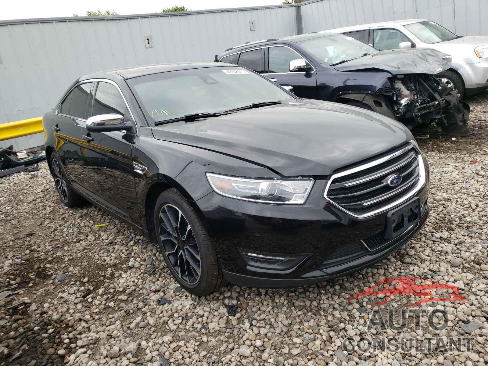 FORD TAURUS 2019 - 1FAHP2J82KG115939