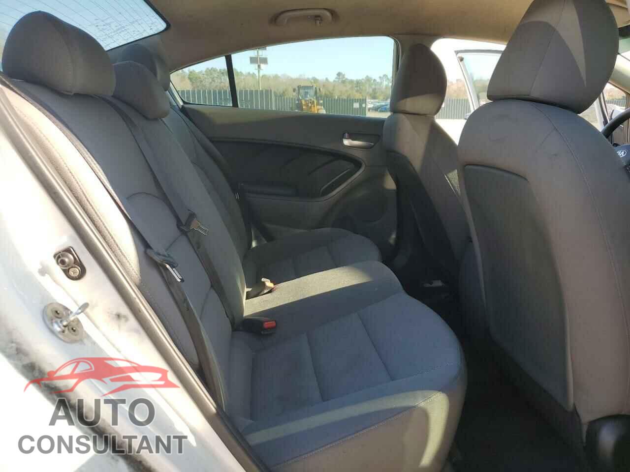 KIA FORTE 2017 - 3KPFK4A76HE009621