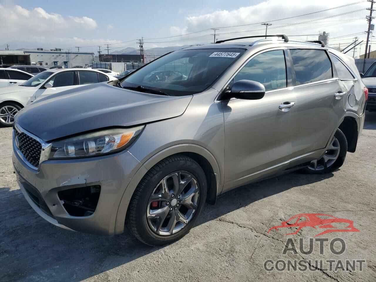 KIA SORENTO 2018 - 5XYPK4A53JG353452