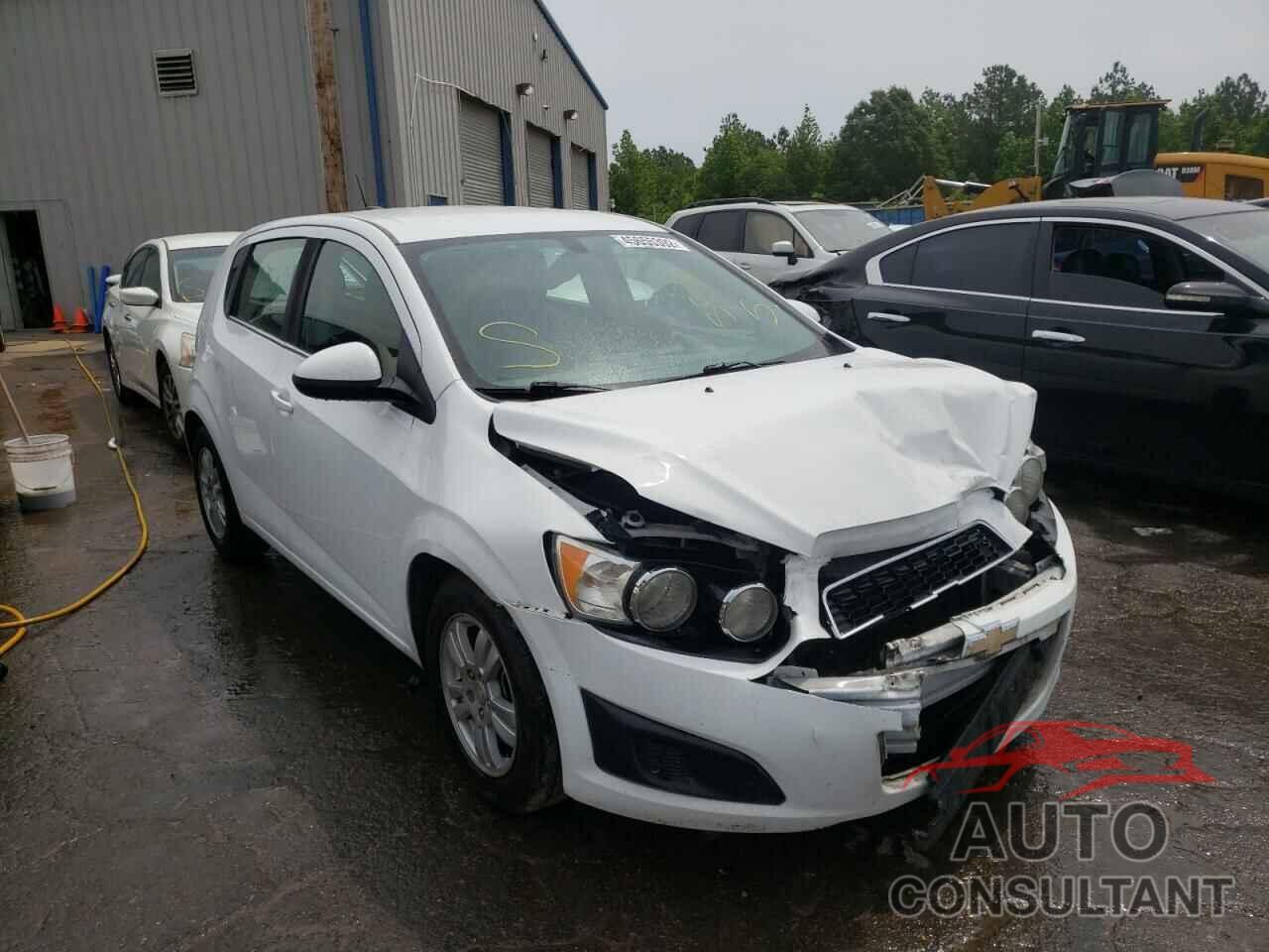 CHEVROLET SONIC 2016 - 1G1JC6SHXG4113953