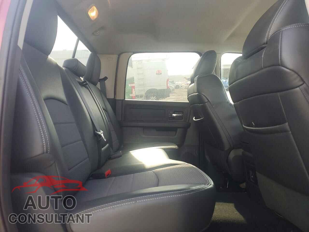 DODGE RAM 1500 2012 - 1C6RD7MT1CS327855