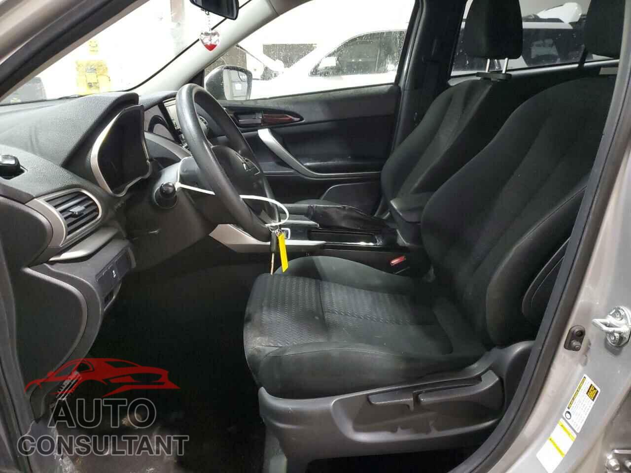 MITSUBISHI ECLIPSE 2019 - JA4AT3AA3KZ040506