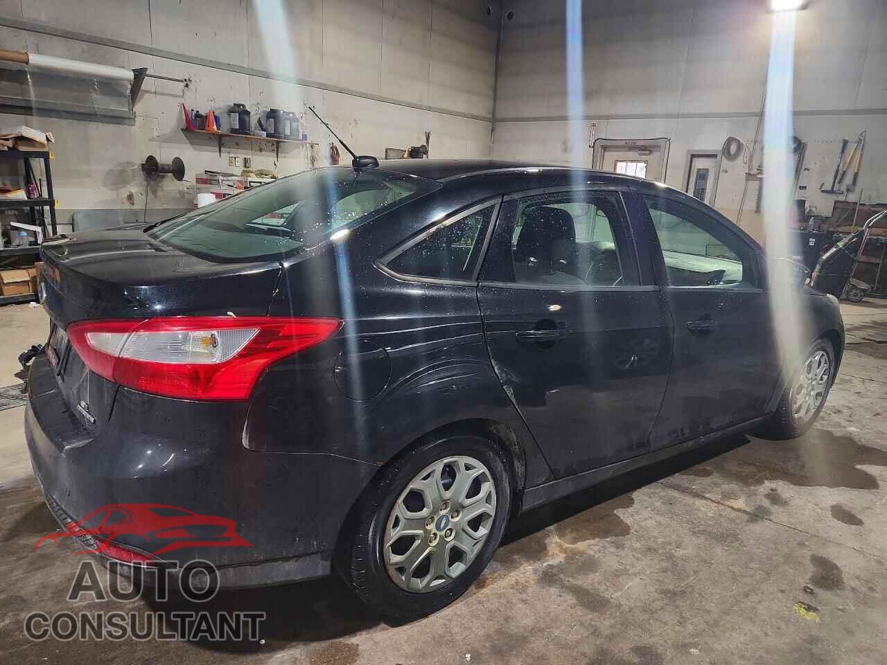 FORD FOCUS 2014 - 1FADP3F2XEL331414
