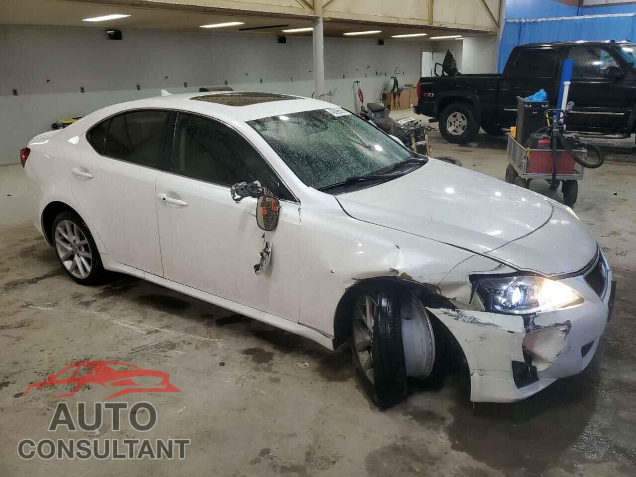 LEXUS IS 2012 - JTHCF5C22C5053701