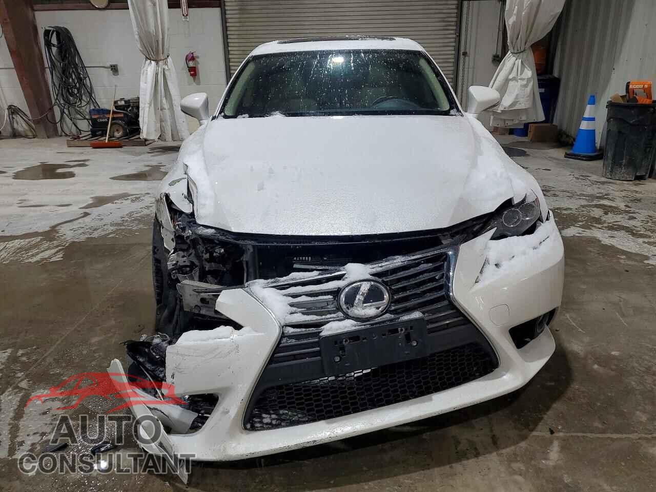 LEXUS IS 2016 - JTHCM1D24G5009900
