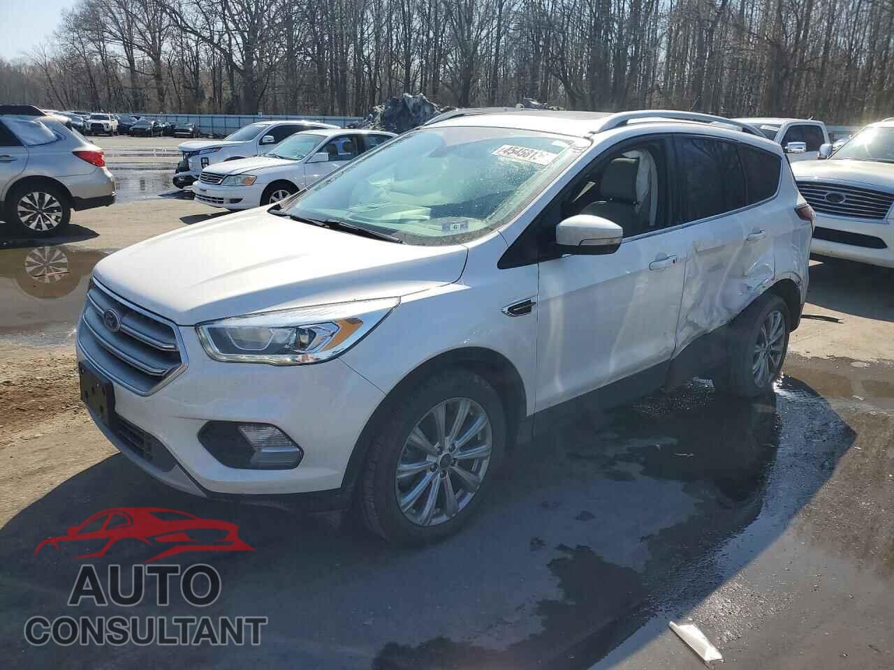 FORD ESCAPE 2017 - 1FMCU9JD3HUD71628