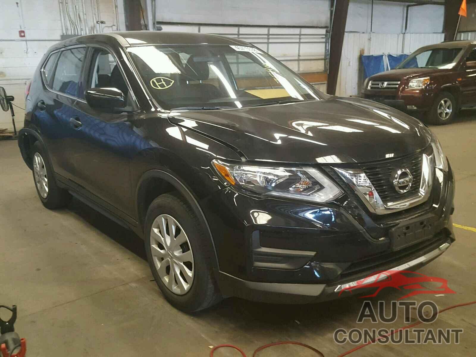 NISSAN ROGUE S 2017 - KNMAT2MV9HP505275