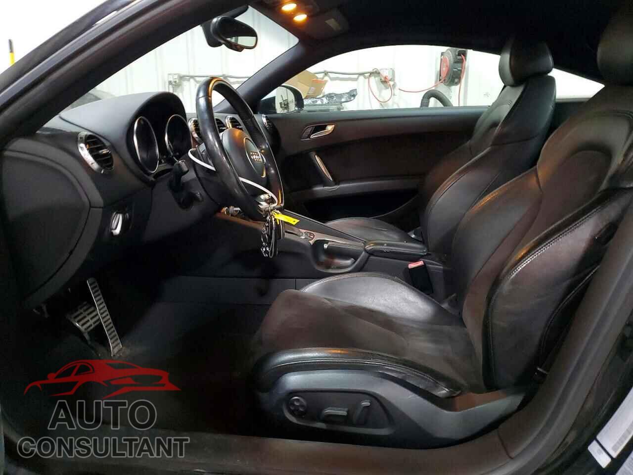 AUDI TT 2012 - TRUBFAFKXC1005331
