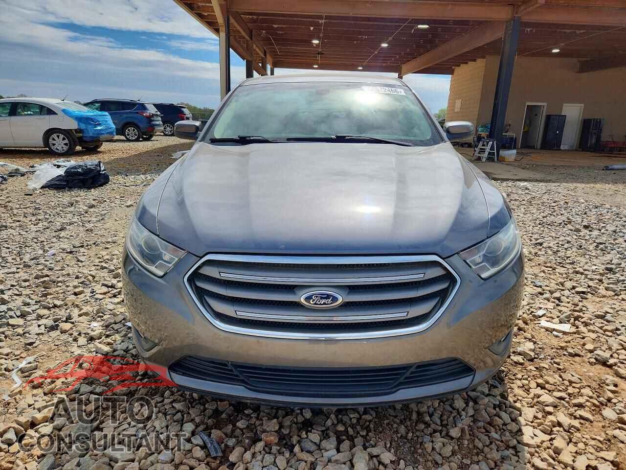 FORD TAURUS 2013 - 1FAHP2E85DG161133