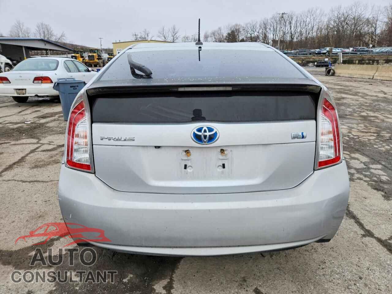 TOYOTA PRIUS 2015 - JTDKN3DU6F0429032