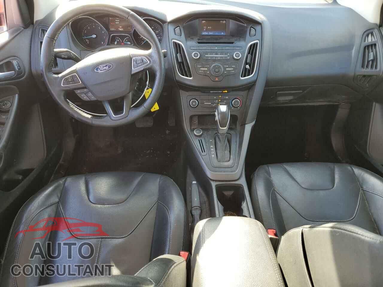 FORD FOCUS 2015 - 1FADP3F26FL331007