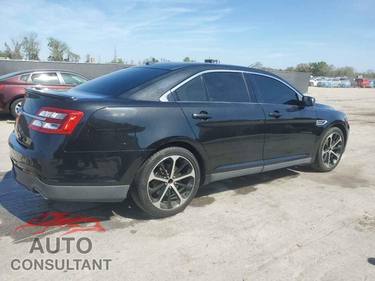FORD TAURUS 2015 - 1FAHP2E87FG208522