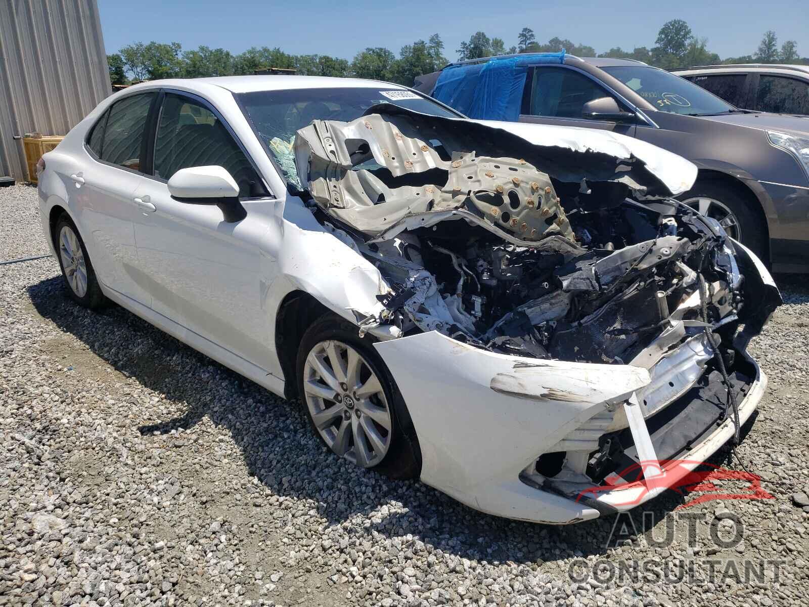 TOYOTA CAMRY 2018 - 4T1B11HK7JU592696