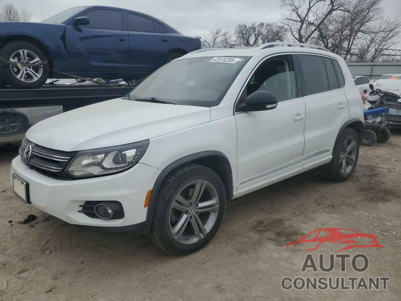 VOLKSWAGEN TIGUAN 2017 - WVGTV7AX2HW506145
