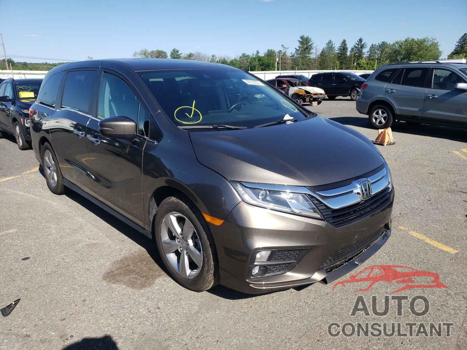 HONDA ODYSSEY 2018 - 5FNRL6H71JB039959