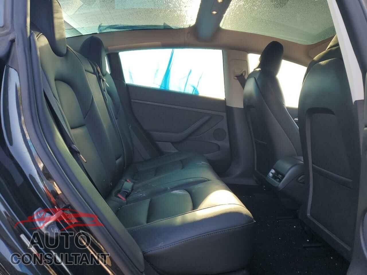 TESLA MODEL 3 2023 - 5YJ3E1EA8PF565663