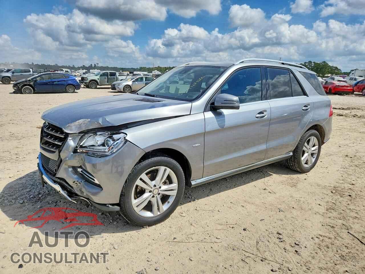 MERCEDES-BENZ M-CLASS 2012 - 4JGDA5HB2CA040947