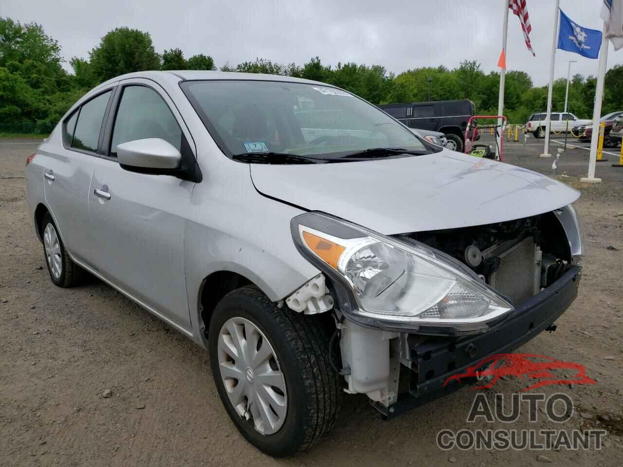 NISSAN VERSA 2017 - 3N1CN7AP9HK459313