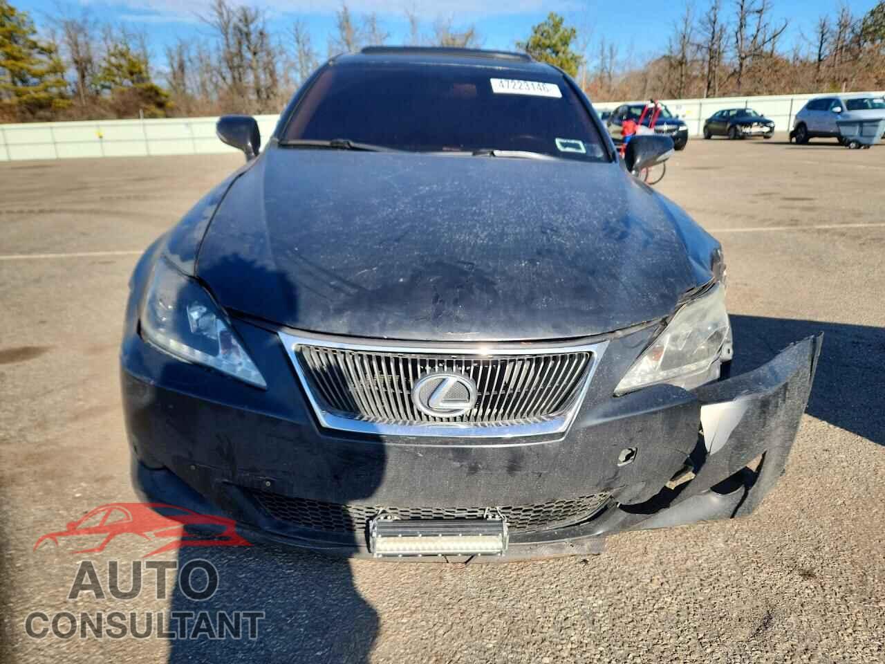 LEXUS IS 2011 - JTHBF5C24B5141949