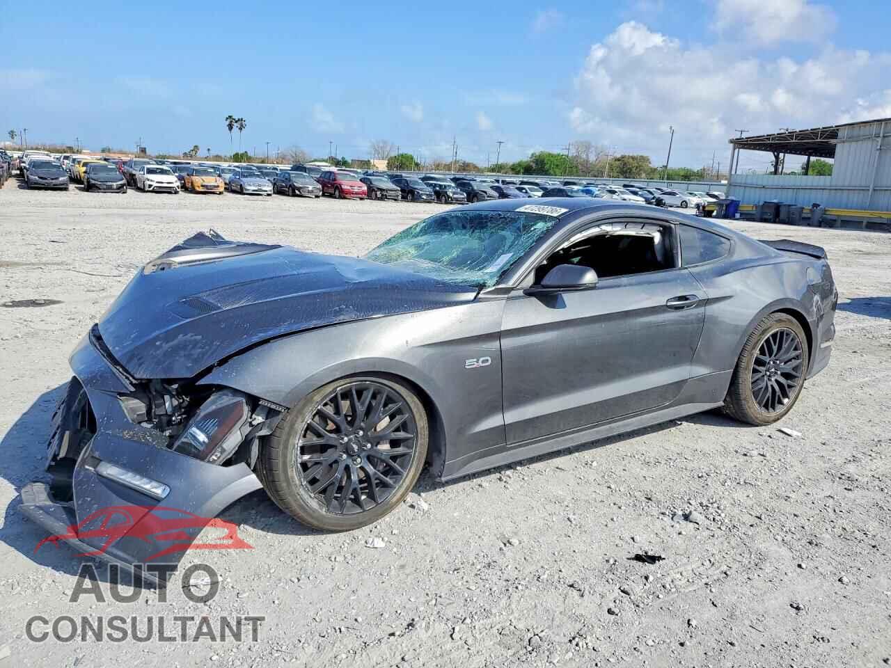 FORD MUSTANG 2020 - 1FA6P8CF2L5188196