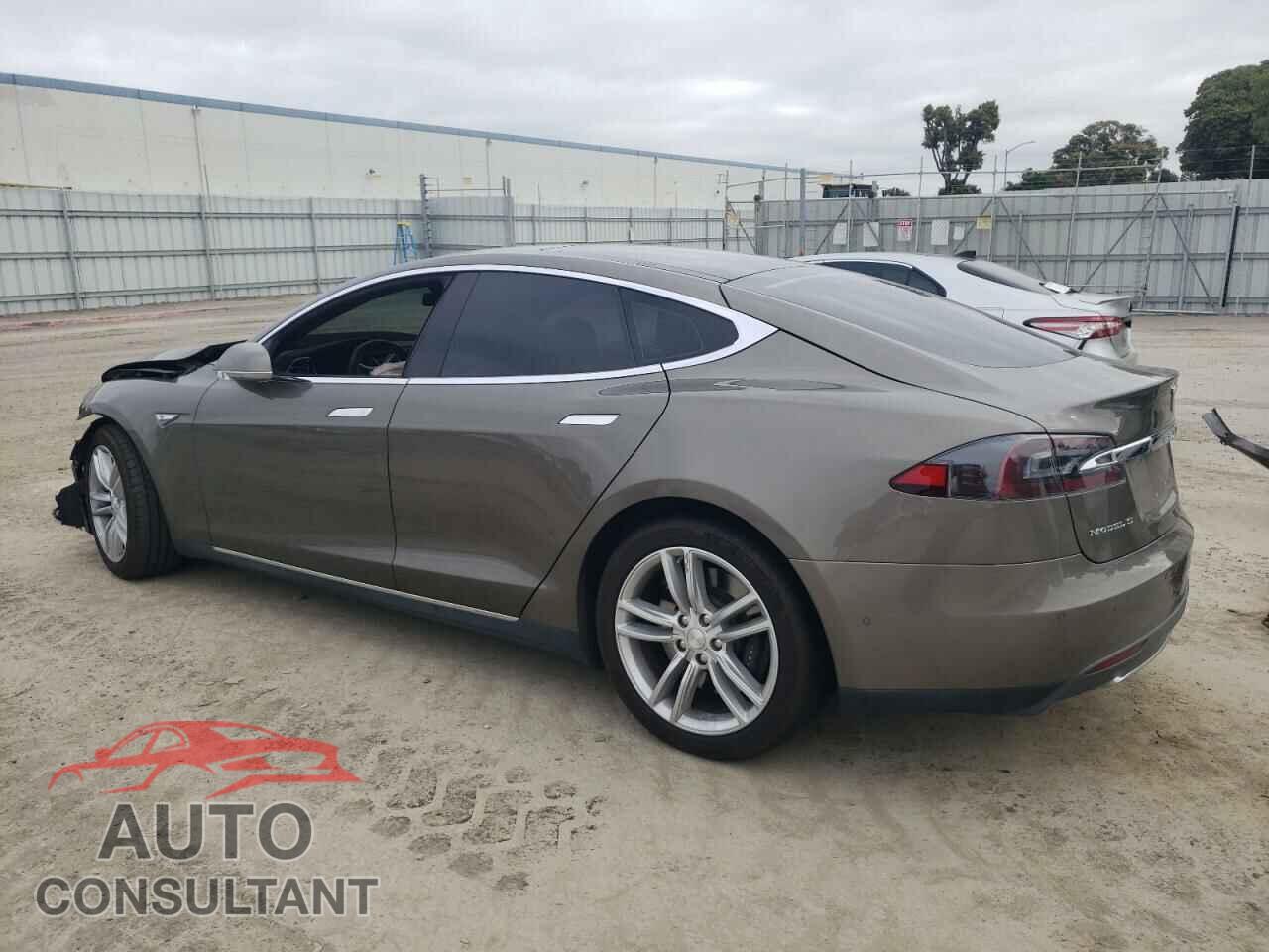 TESLA MODEL S 2016 - 5YJSA1E25GF126629