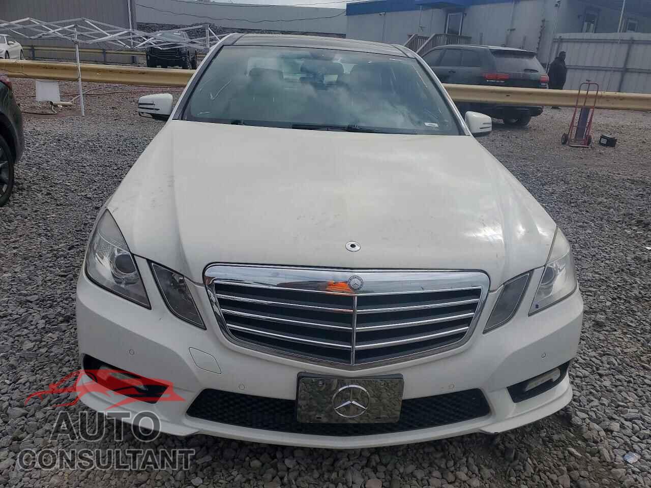 MERCEDES-BENZ E-CLASS 2011 - WDDHF8HB2BA351968