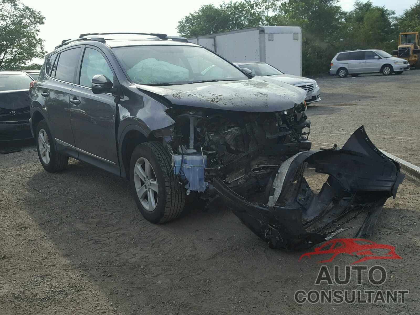 TOYOTA RAV4 XLE 2015 - 2T3RFREV9FW317648