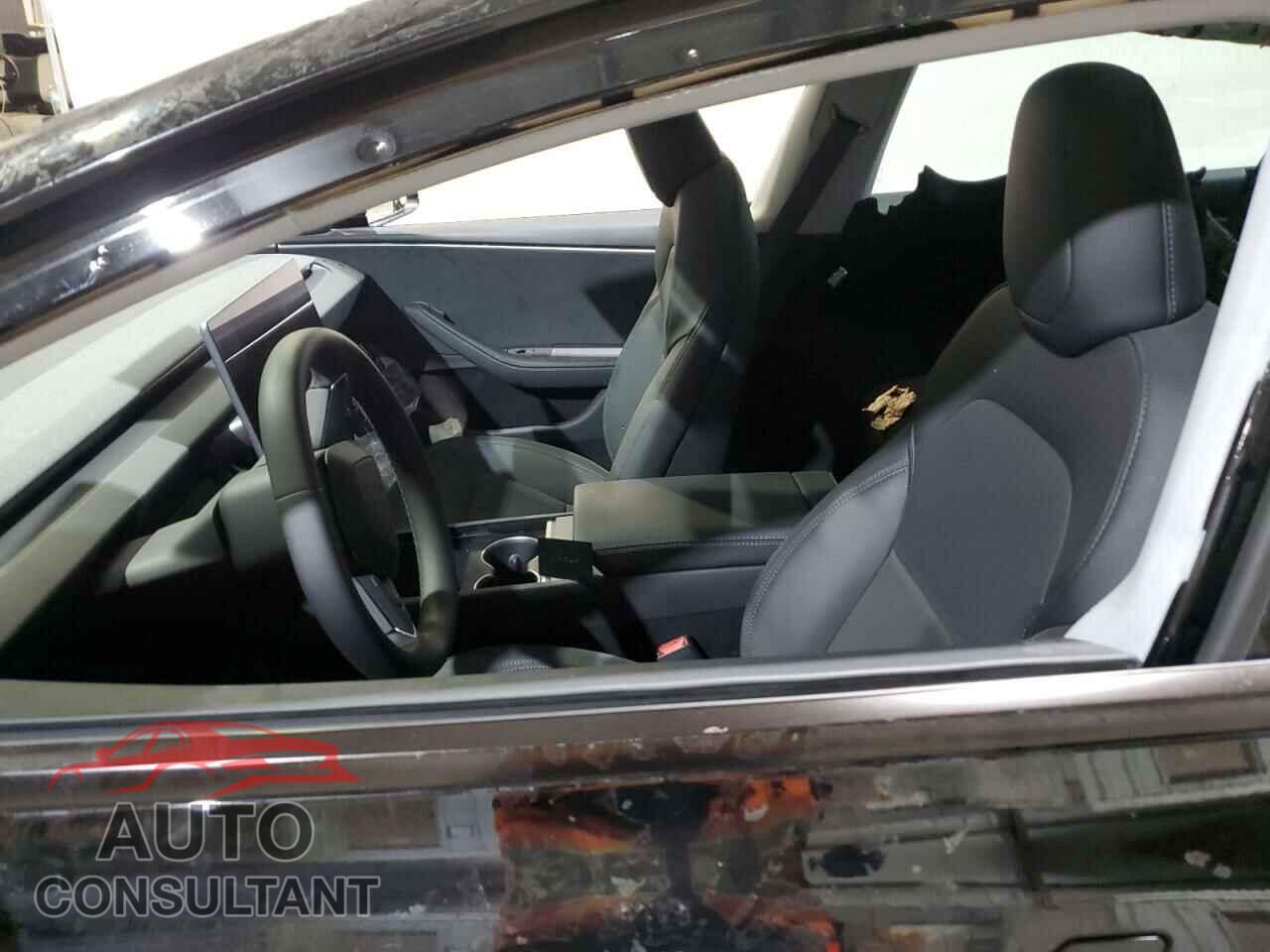 TESLA MODEL 3 2024 - 5YJ3E1EB8RF793027