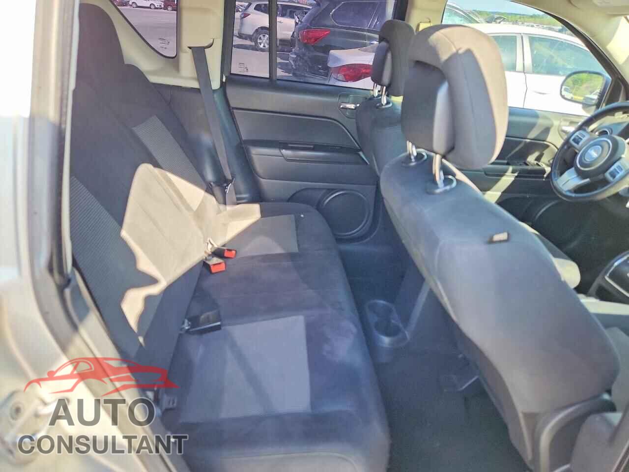 JEEP COMPASS 2011 - 1J4NF1FB1BD136386