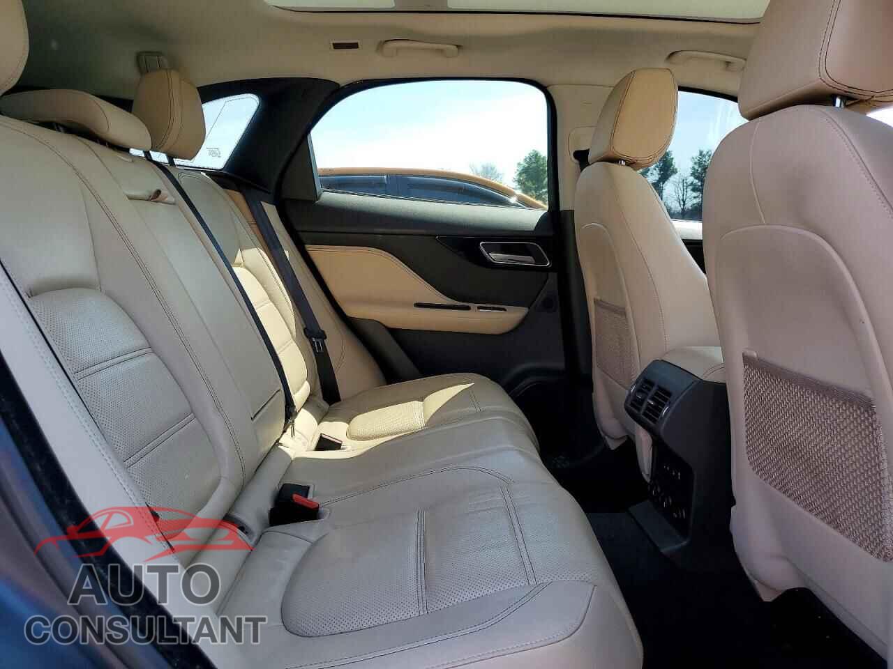 JAGUAR F-PACE 2018 - SADCK2EV8JA270567