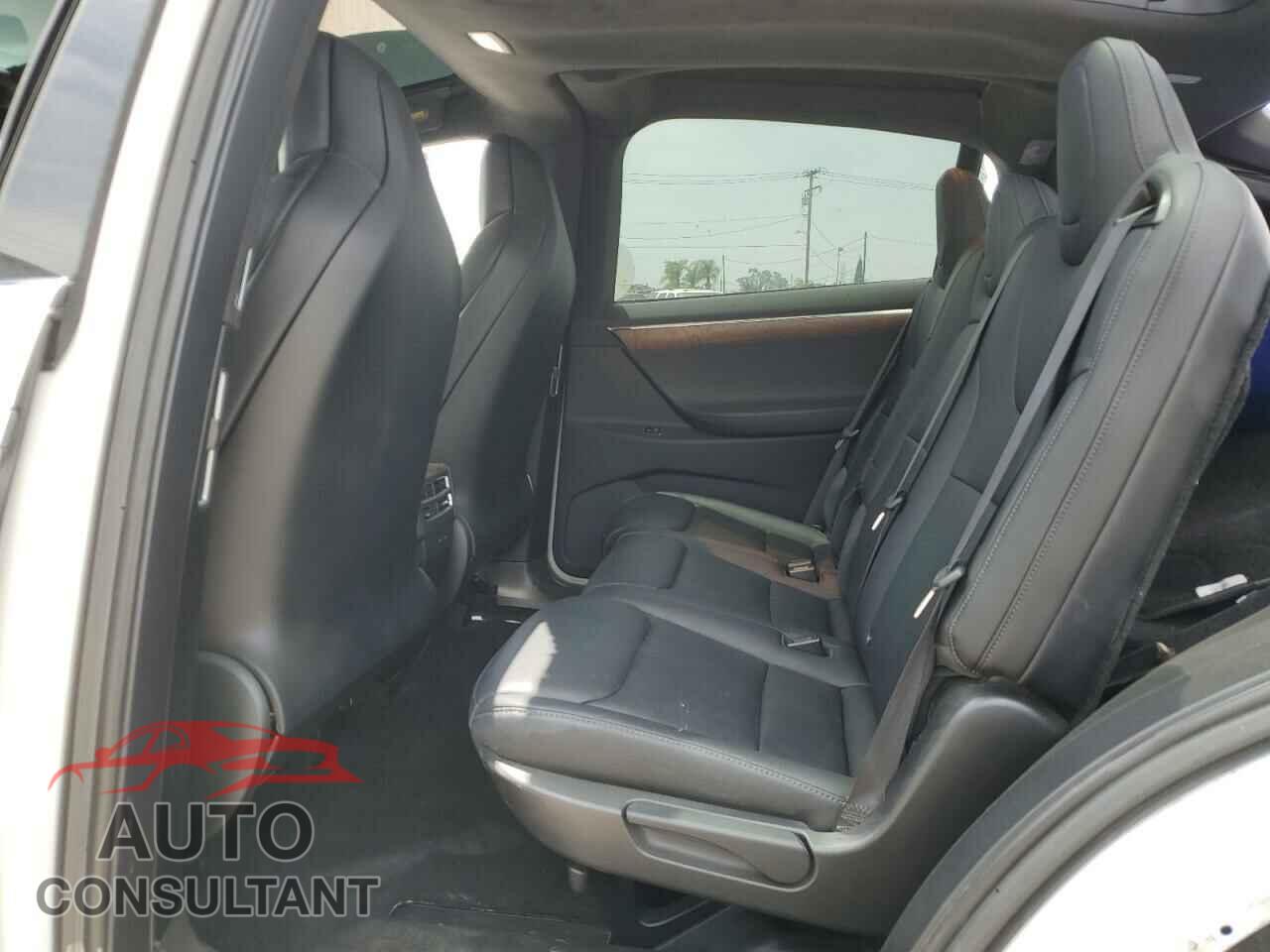 TESLA MODEL X 2017 - 5YJXCAE26HF079421