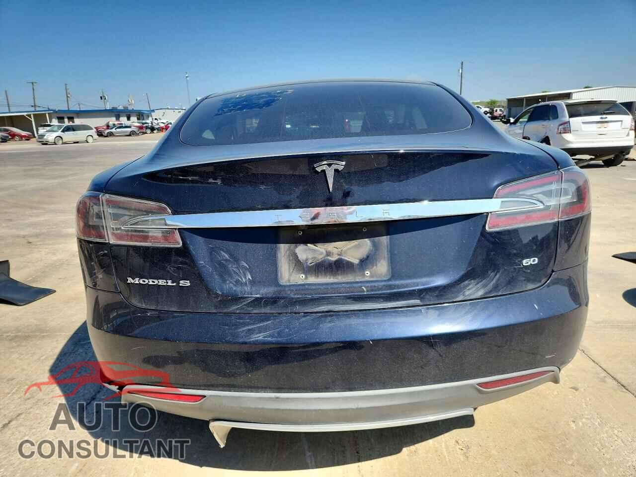 TESLA MODEL S 2013 - 5YJSA1CG8DFP21789