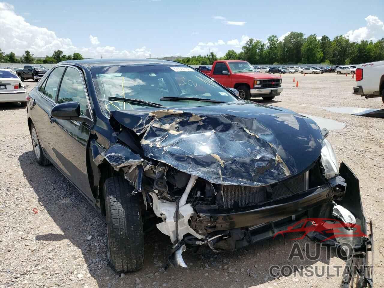 TOYOTA CAMRY 2016 - 4T4BF1FK3GR557981