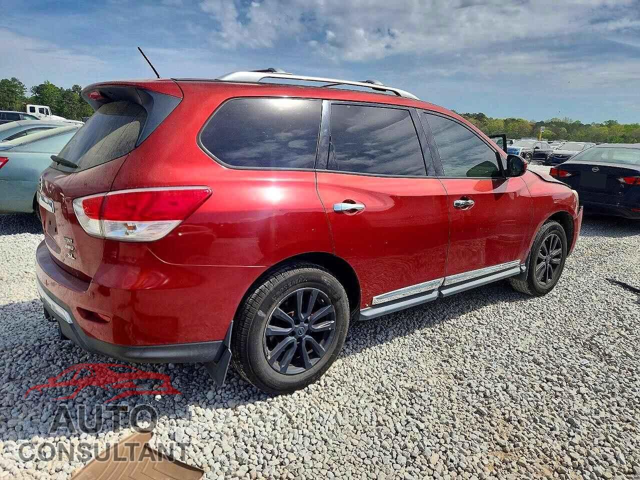 NISSAN PATHFINDER 2013 - 5N1AR2MM2DC633005