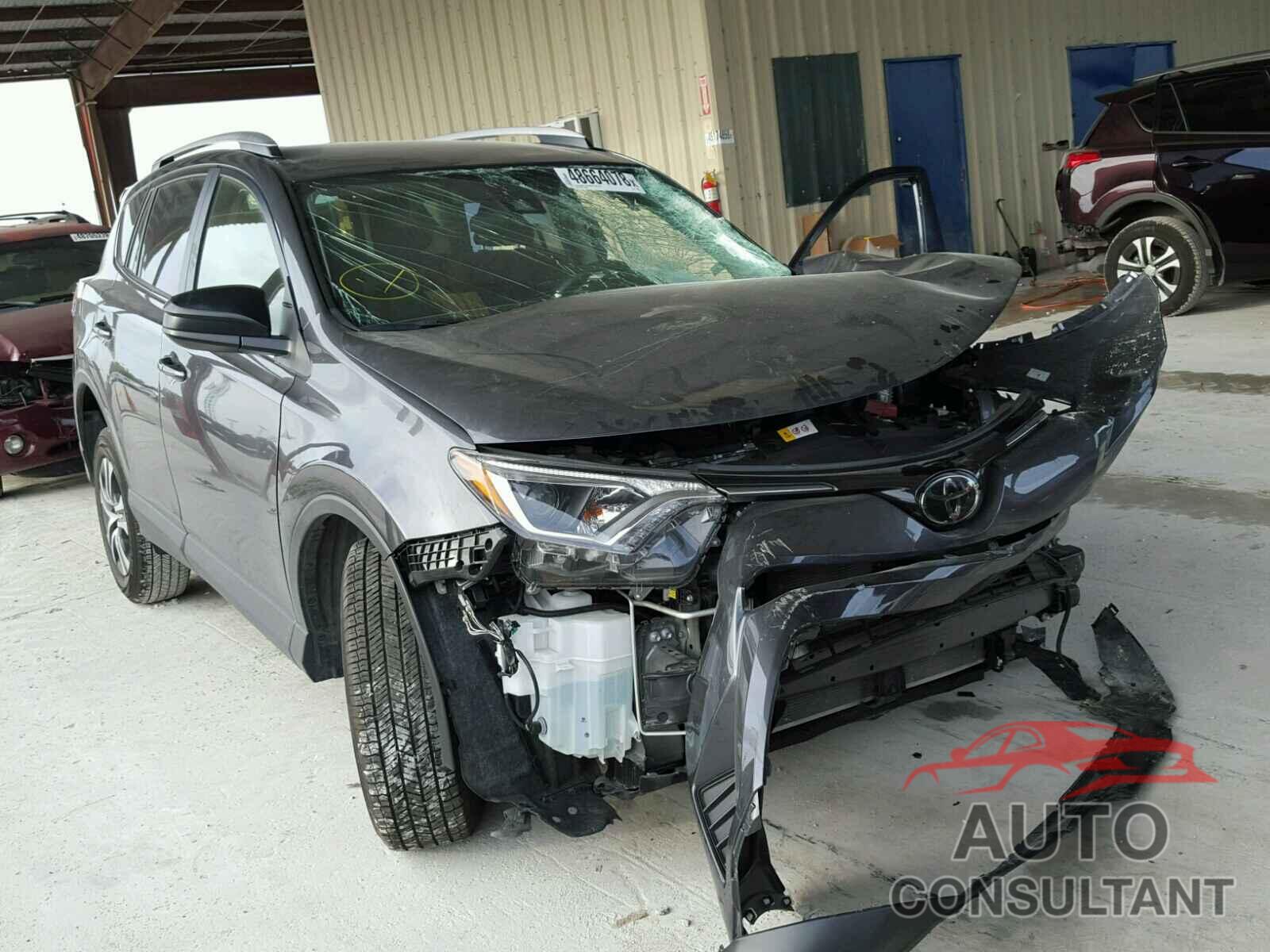 TOYOTA RAV4 LE 2018 - JTMZFREV9JJ161196