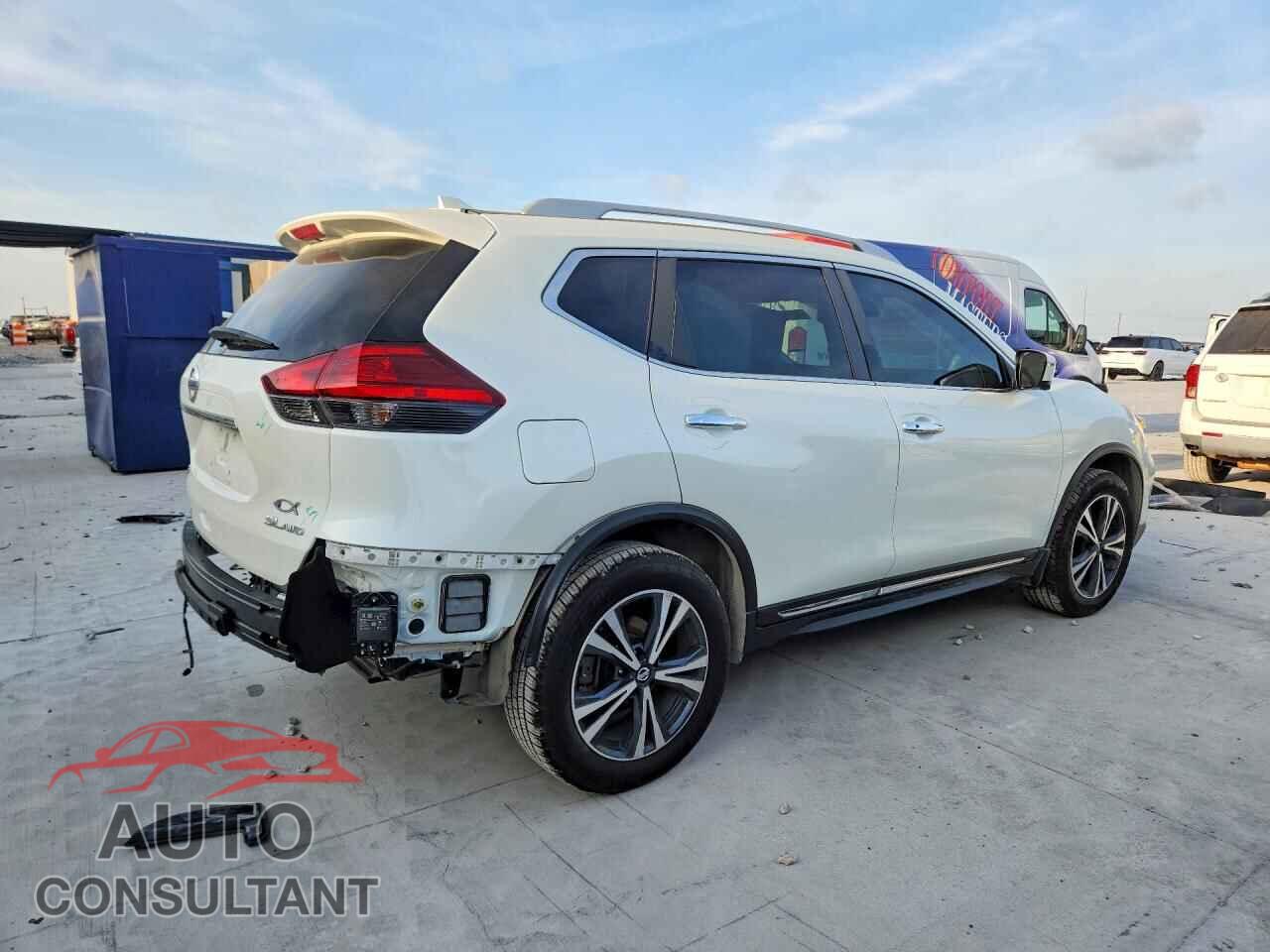 NISSAN ROGUE 2017 - 5N1AT2MV0HC838497