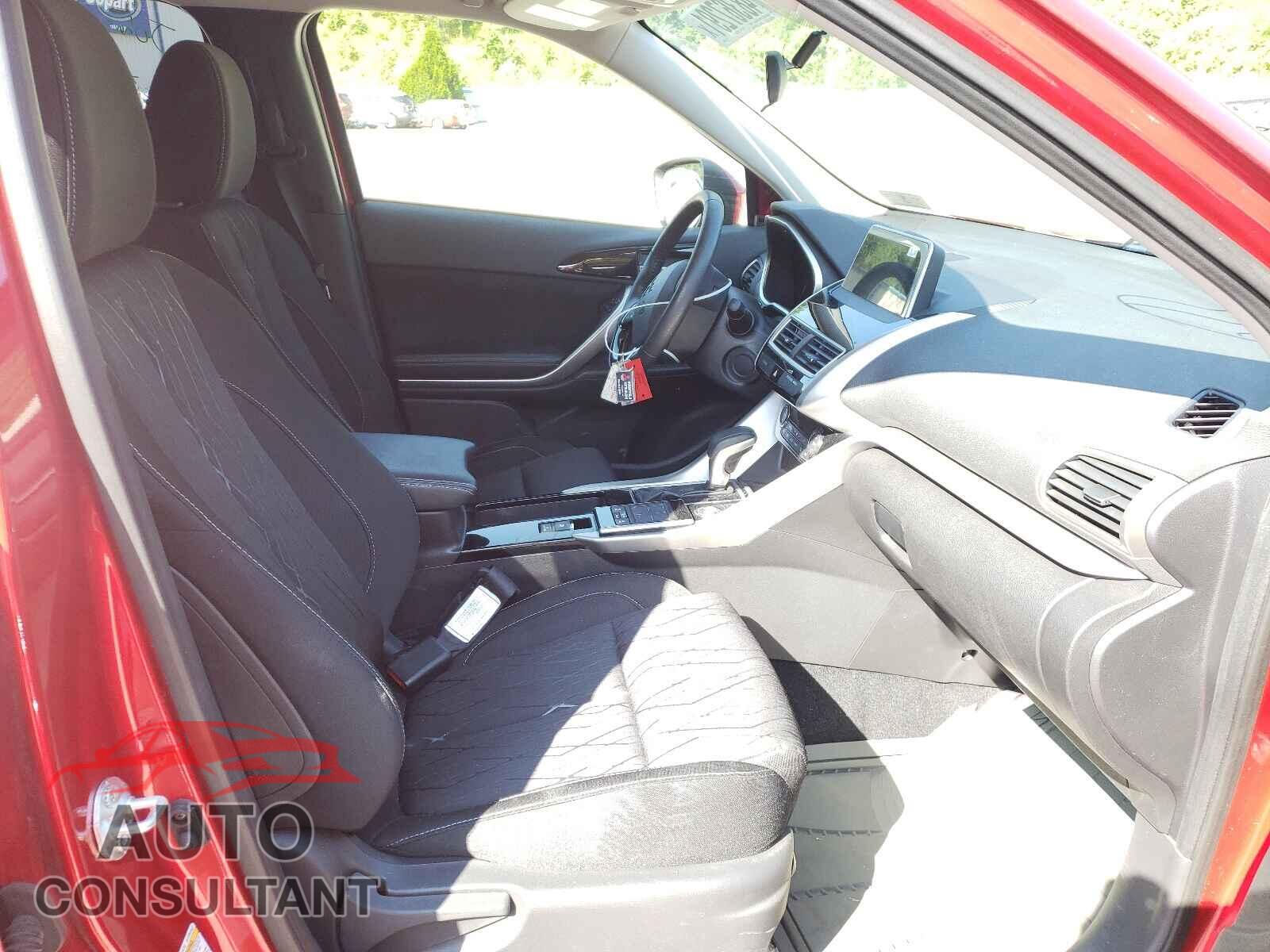 MITSUBISHI ECLIPSE 2018 - JA4AT5AA5JZ054997
