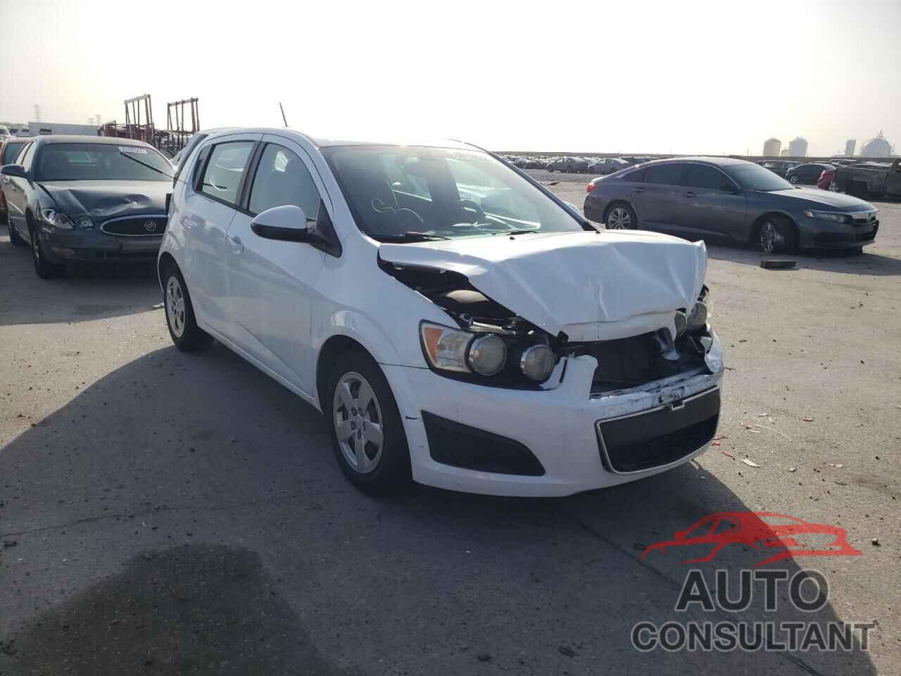 CHEVROLET SONIC 2016 - 1G1JA6SH6G4158314