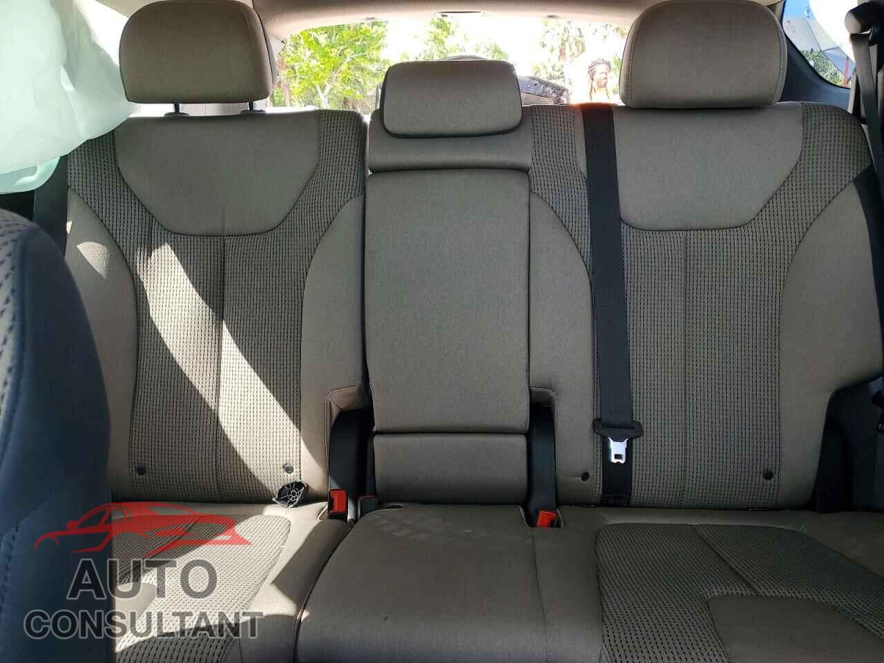 HYUNDAI SANTA FE 2023 - 5NMS2DAJ3PH505428