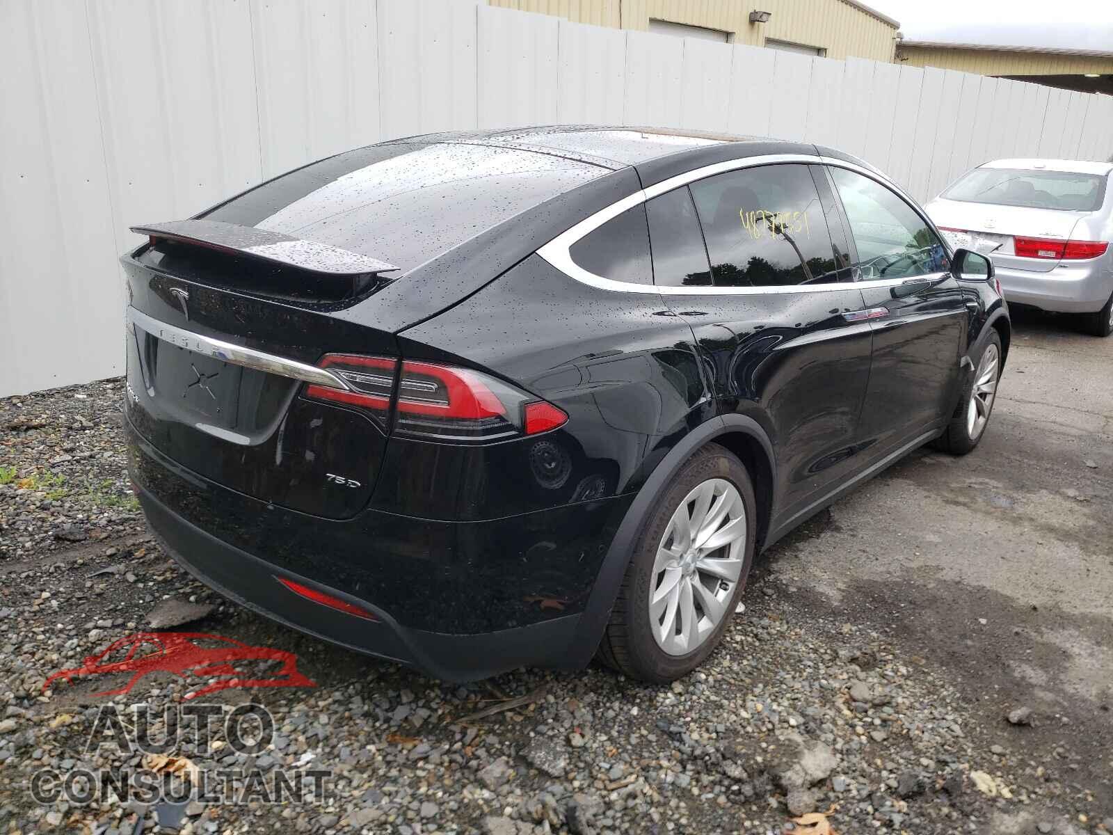 TESLA MODEL X 2017 - 5YJXCDE23HF051237
